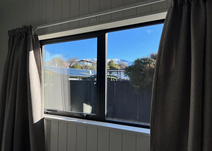 Mountain - Central, Cosy And Cute With Views Wanaka